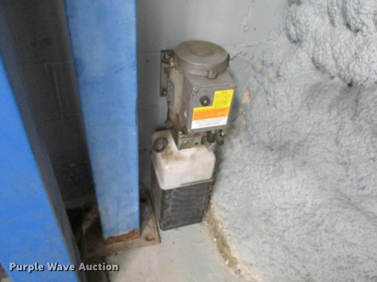 image for item DX9457 Rotary four post auto lift