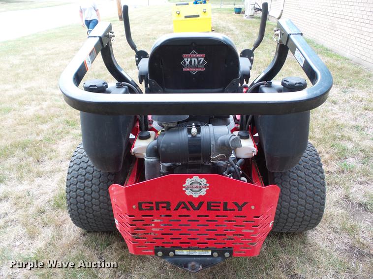 image for item DZ9406 2011 Gravely Pro Turn 260 lawn mower