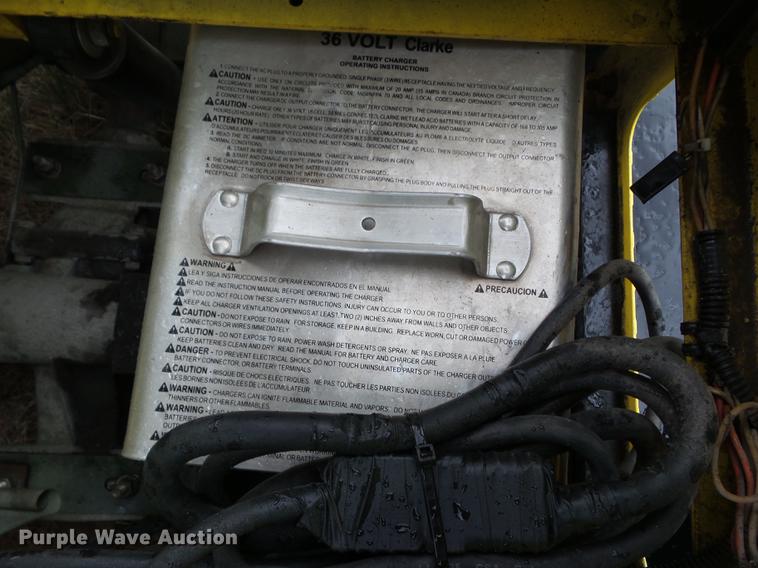 image for item DZ9407 Cushman utility vehicle