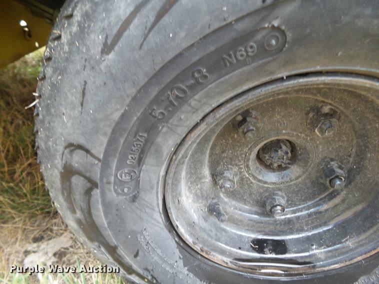 image for item DZ9407 Cushman utility vehicle