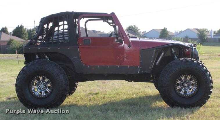 image for item DZ9967 1999 Jeep Wrangler SUV