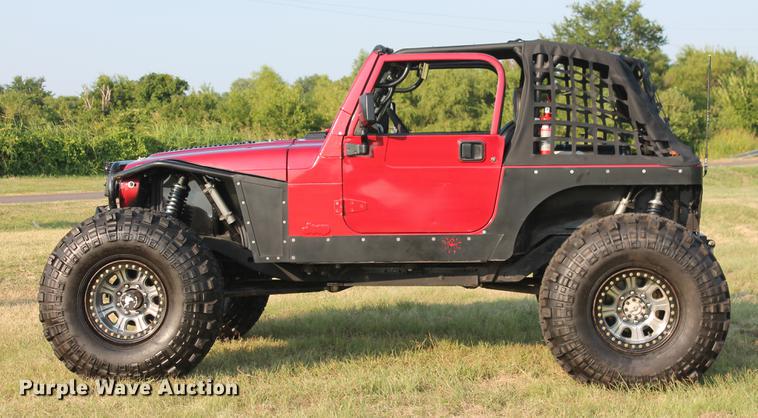 image for item DZ9967 1999 Jeep Wrangler SUV