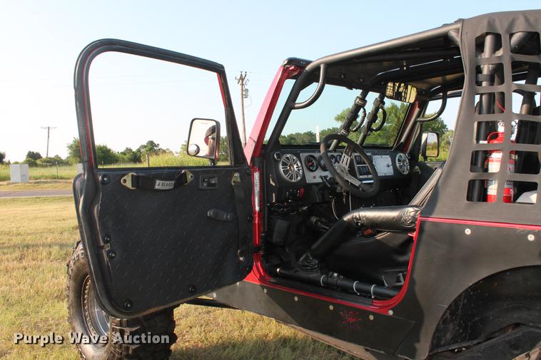 image for item DZ9967 1999 Jeep Wrangler SUV
