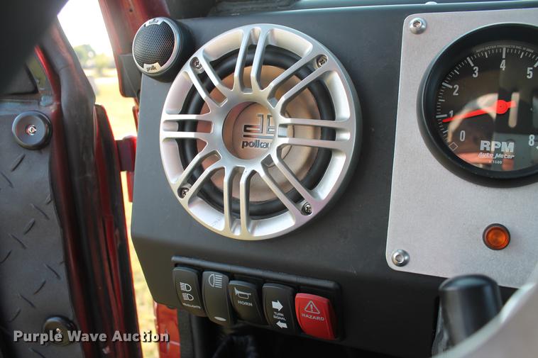 image for item DZ9967 1999 Jeep Wrangler SUV