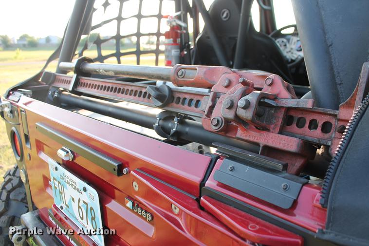 image for item DZ9967 1999 Jeep Wrangler SUV