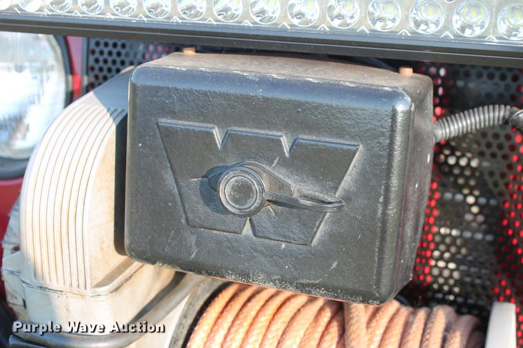 image for item DZ9967 1999 Jeep Wrangler SUV