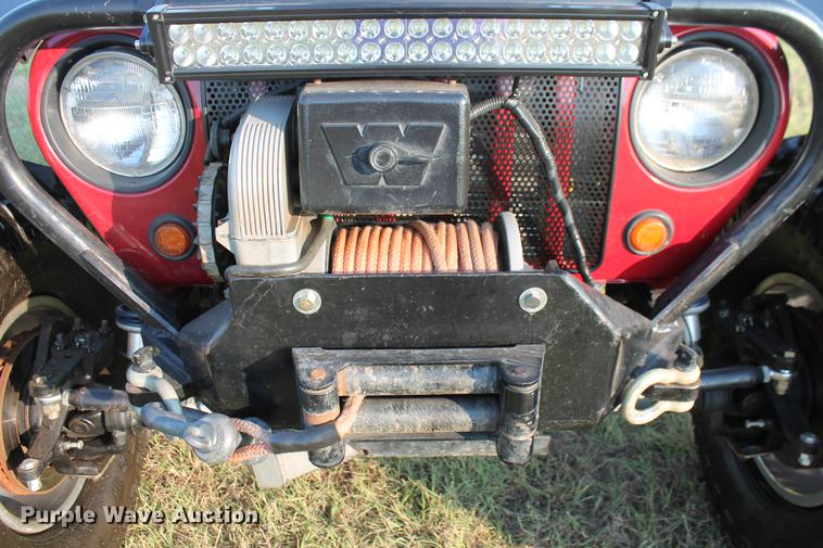 image for item DZ9967 1999 Jeep Wrangler SUV