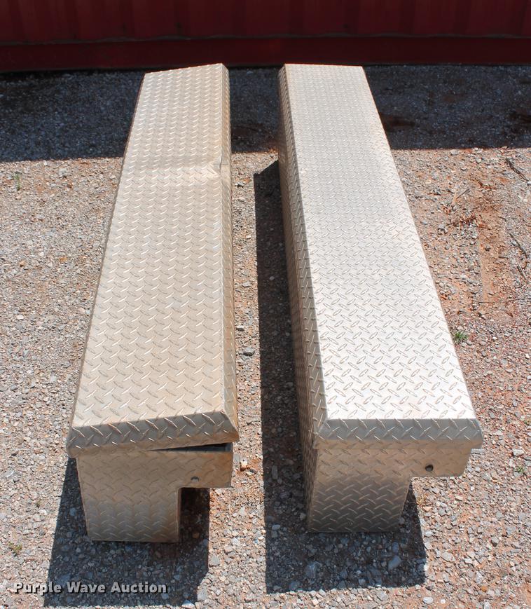 image for item DZ9971 (2) Contico side rail toolboxes