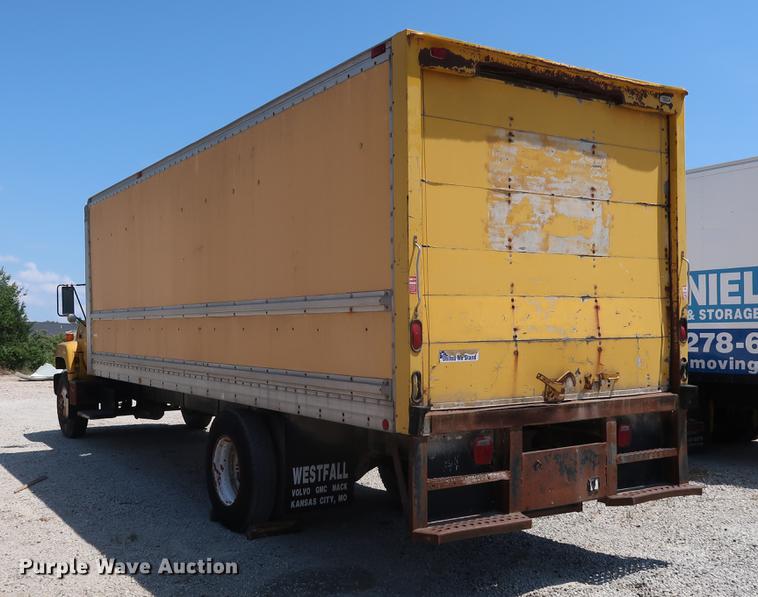 image for item EF9779 1991 GMC TopKick C5500 box truck