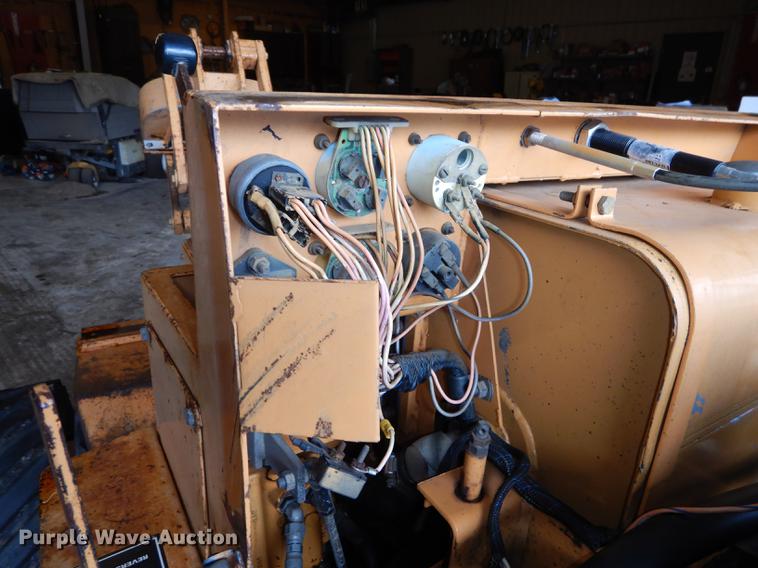 image for item EM9599 1989 Case Maxi Sneaker Series B cable plow