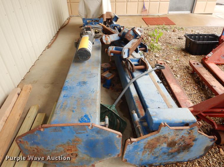 image for item EM9602 Forward 9000A automotive lift