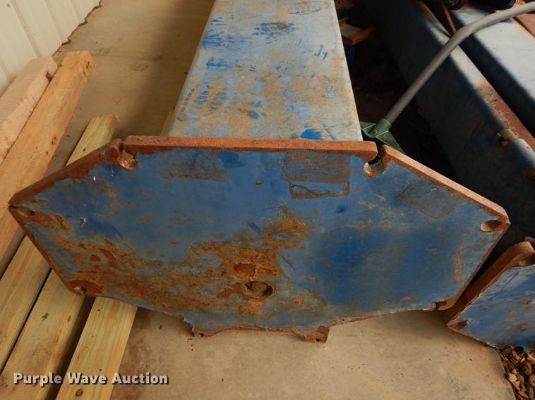 image for item EM9602 Forward 9000A automotive lift