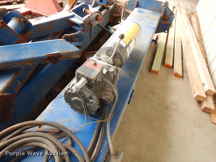 image for item EM9602 Forward 9000A automotive lift