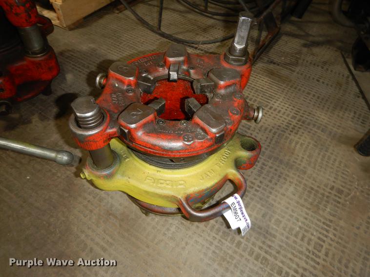 image for item EM9607 Ridgid pipe threader