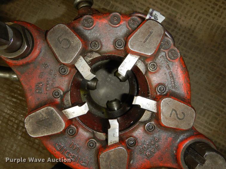 image for item EM9607 Ridgid pipe threader