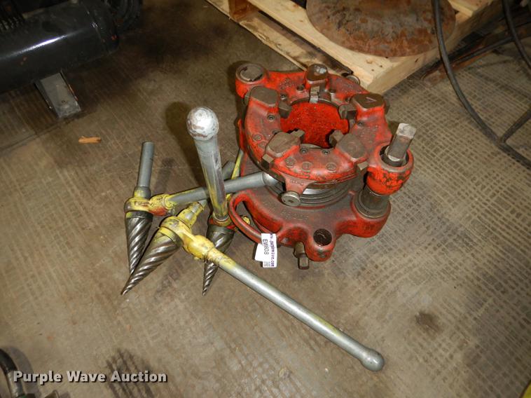 image for item EM9608 Ridgid pipe threader