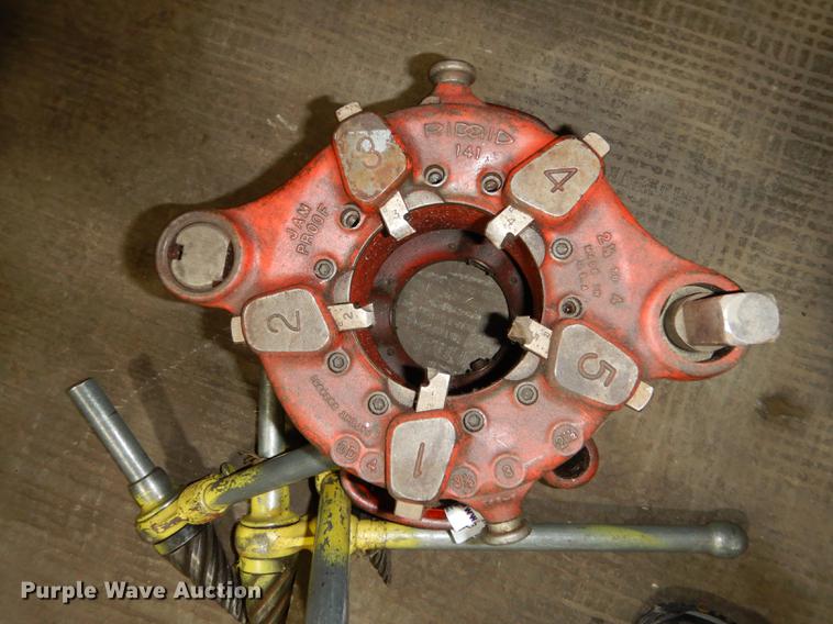 image for item EM9608 Ridgid pipe threader