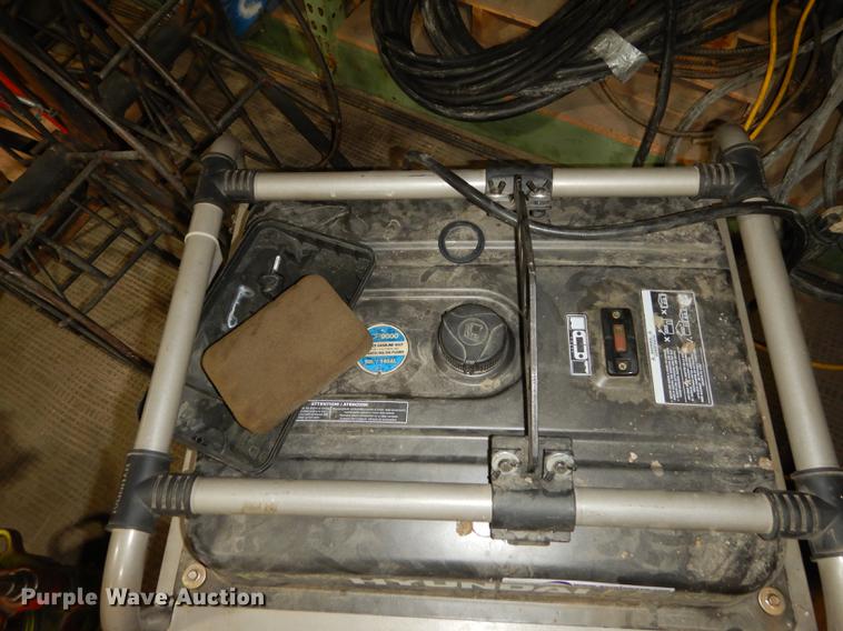 image for item EM9610 Hyundai HCP9000 generator