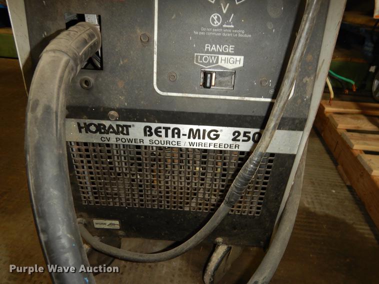 image for item EM9613 Hobart BetaMig 250 wire feed welder