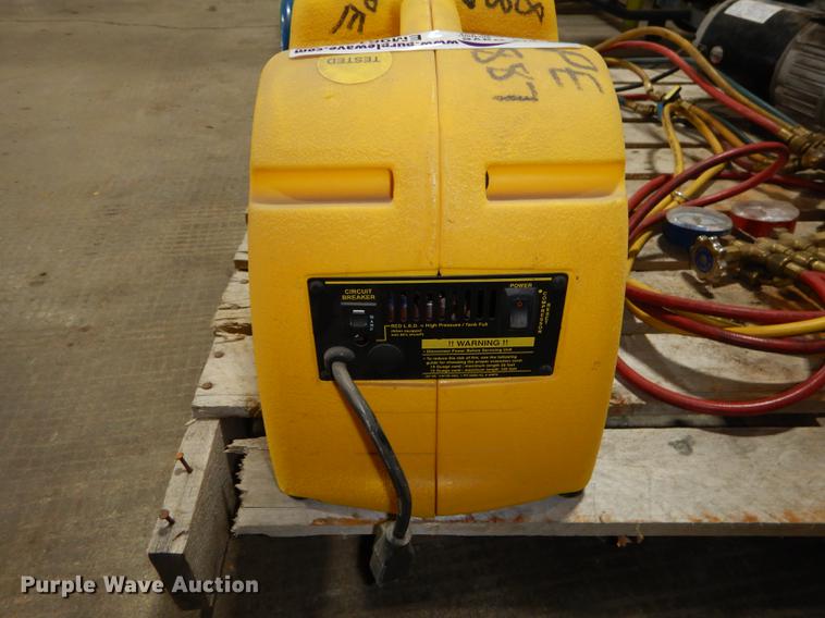 image for item EM9614 Stinger 2000 refrigerator recovery machine