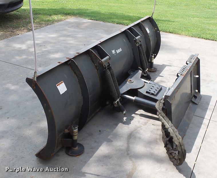 Bobcat 96 snow blade in Walton, KS Item ER9633 sold Purple Wave