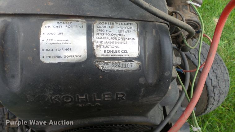 image for item ER9697 John Deere 314 lawn mower