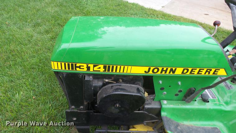 image for item ER9697 John Deere 314 lawn mower