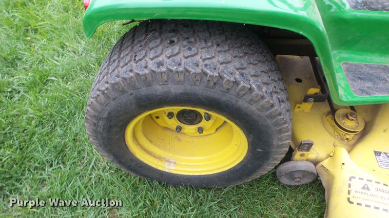 image for item ER9697 John Deere 314 lawn mower