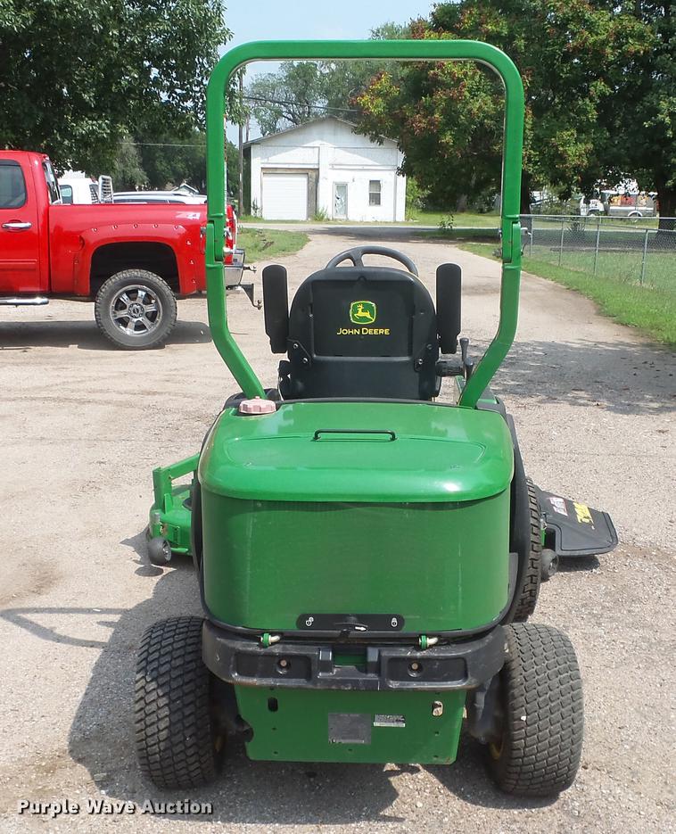 image for item ES9261 John Deere 1445 Series II lawn mower