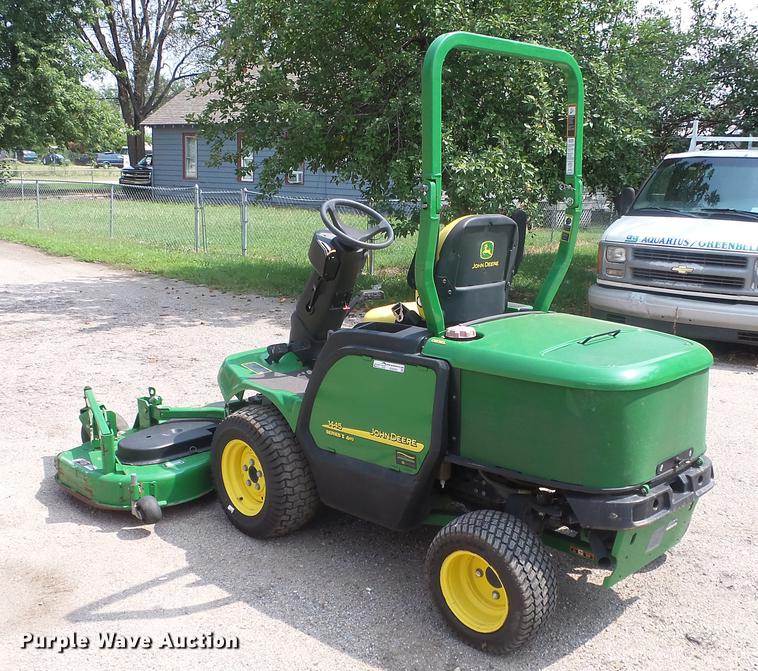image for item ES9261 John Deere 1445 Series II lawn mower