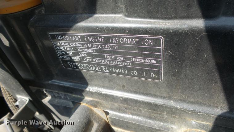 image for item ES9261 John Deere 1445 Series II lawn mower