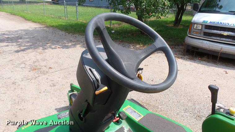 image for item ES9261 John Deere 1445 Series II lawn mower