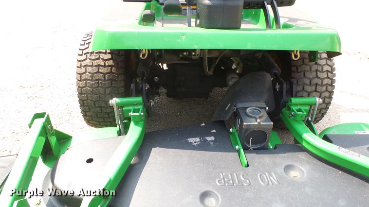 image for item ES9261 John Deere 1445 Series II lawn mower