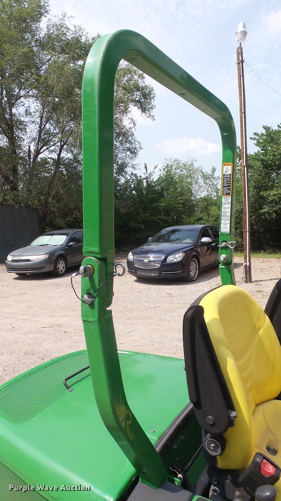 image for item ES9261 John Deere 1445 Series II lawn mower