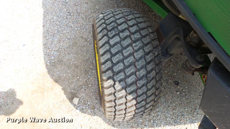 image for item ES9261 John Deere 1445 Series II lawn mower