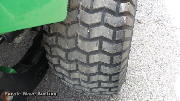 image for item ES9261 John Deere 1445 Series II lawn mower