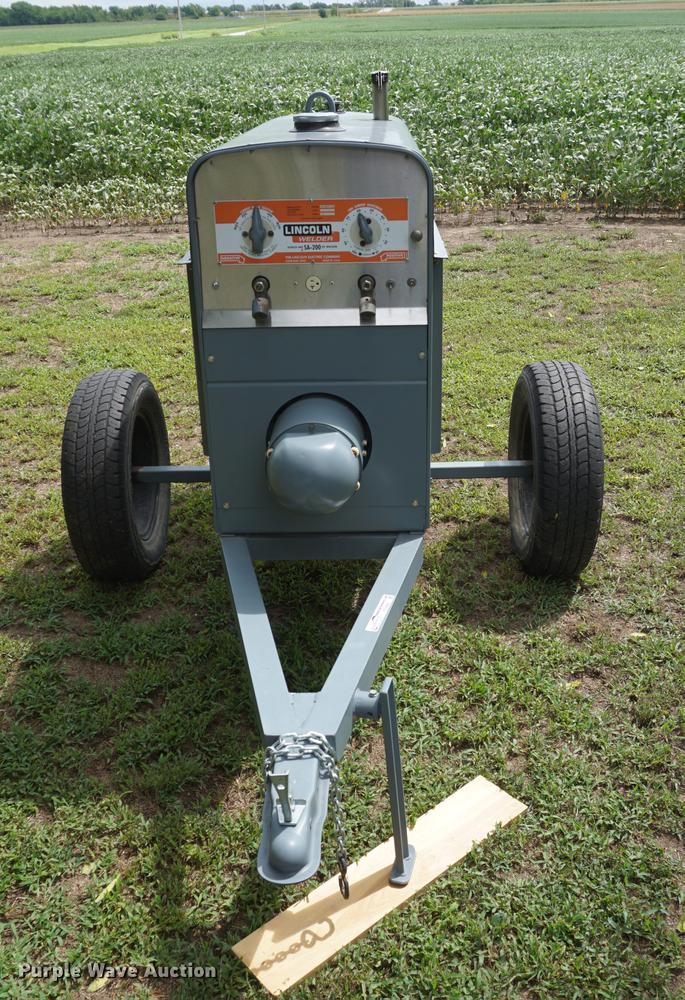 image for item ES9901 Lincoln SA-200-F-162 welder