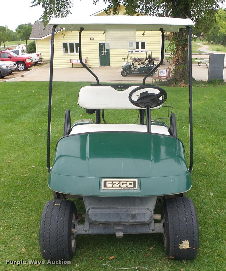 image for item ET9418 2005 EZ GO golf cart