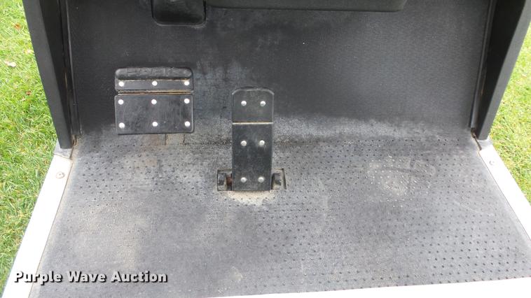 image for item ET9418 2005 EZ GO golf cart