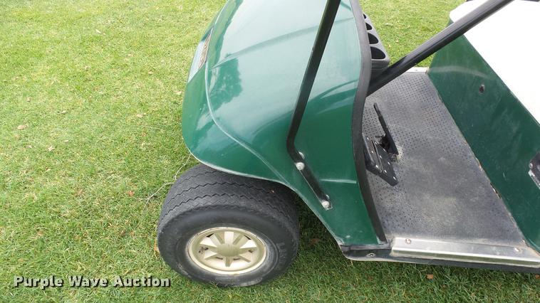 image for item ET9418 2005 EZ GO golf cart