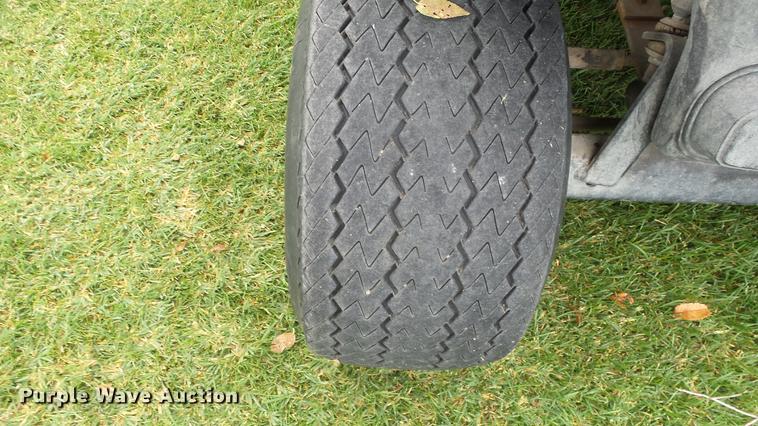 image for item ET9418 2005 EZ GO golf cart