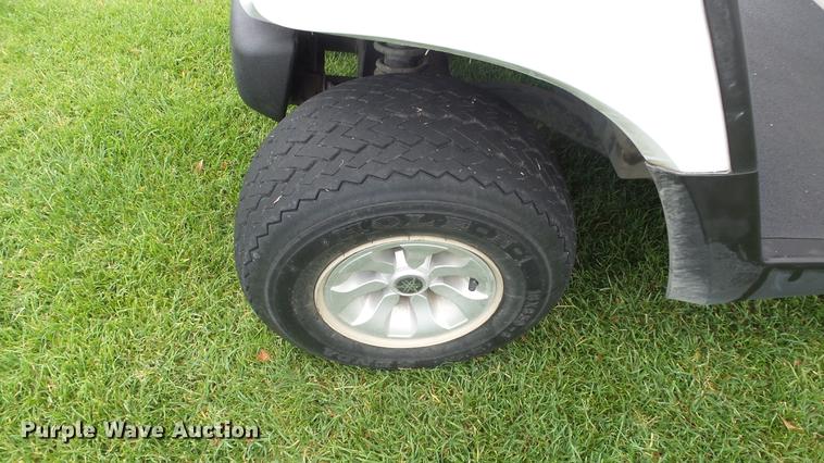 image for item ET9419 2011 Yamaha YDREX golf cart