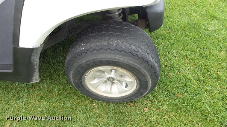 image for item ET9419 2011 Yamaha YDREX golf cart