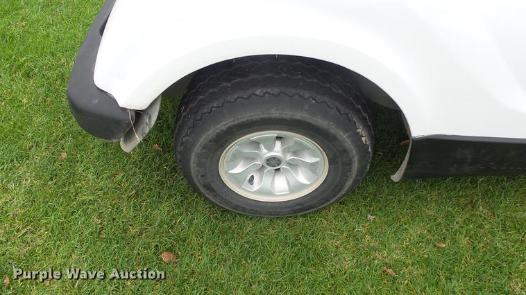 image for item ET9419 2011 Yamaha YDREX golf cart