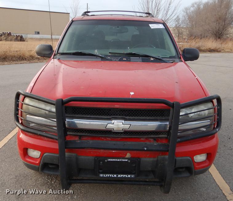 image for item J5528 2002 Chevrolet TrailBlazer SUV