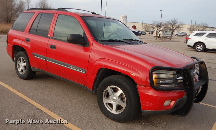 image for item J5528 2002 Chevrolet TrailBlazer SUV