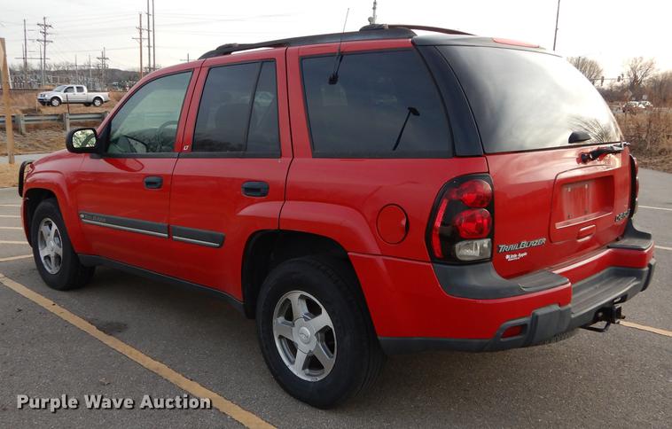 image for item J5528 2002 Chevrolet TrailBlazer SUV