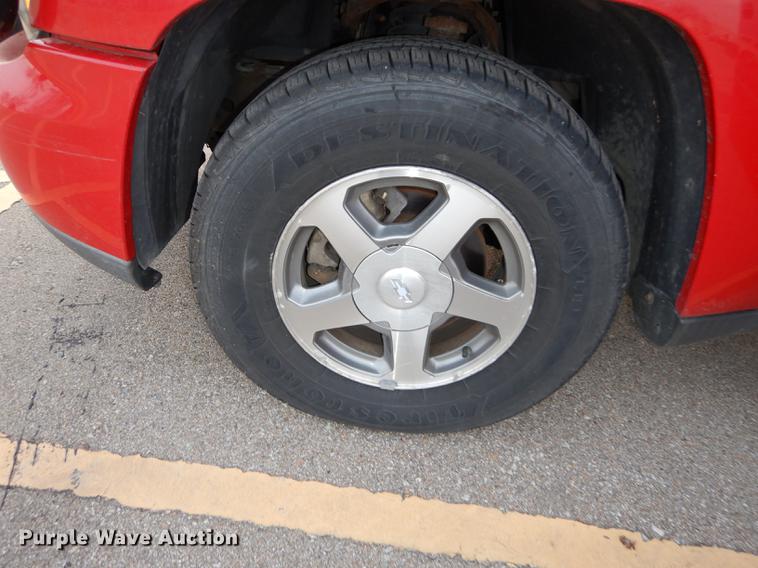 image for item J5528 2002 Chevrolet TrailBlazer SUV