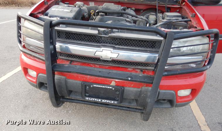 image for item J5528 2002 Chevrolet TrailBlazer SUV