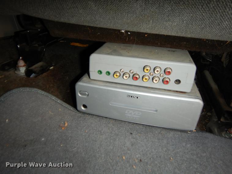 image for item J5528 2002 Chevrolet TrailBlazer SUV